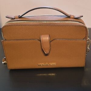 Michael Kors Caramel Saffiano Crossbody Purse With Cell Phone Wallet